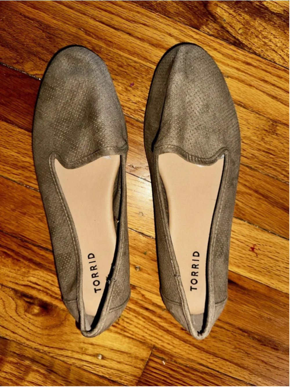 Torrid Taupe Perforated Loafer Flats WW 10 Workwear Minimalist Suede Plus Size